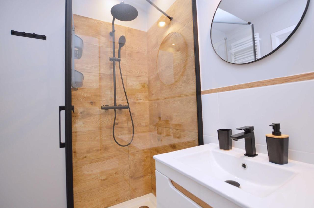 Nowoczesne Apartamenty 3City W Gdansku Z Parkingiem By Noclegi Renters Kültér fotó